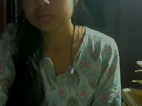 Snapshot of mayra89 chatting on 11-15-25, 01:58 mayra89 online show from 11-15-25, 01:58