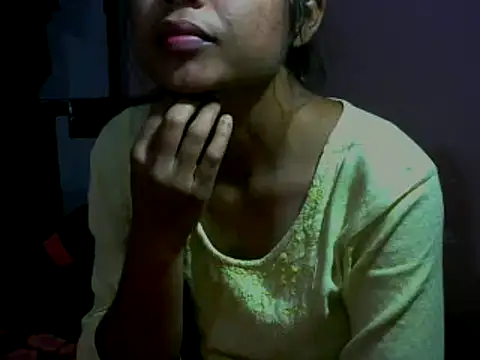 Snapshot of mayra89 chatting on 11-28-25, 02:53 mayra89 online show from 11-28-25, 02:53