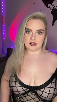 Snapshot of April_Vancee chatting on 09-25-25, 02:21 April Vancee online show from 09-25-25, 02:21