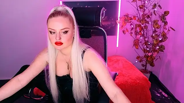 Miss Alice Silver online show from 10-26-25, 04:13