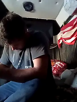 Snapshot of reycorona chatting on 03-16-25, 11:47 reycorona online show from 03-16-25, 11:47