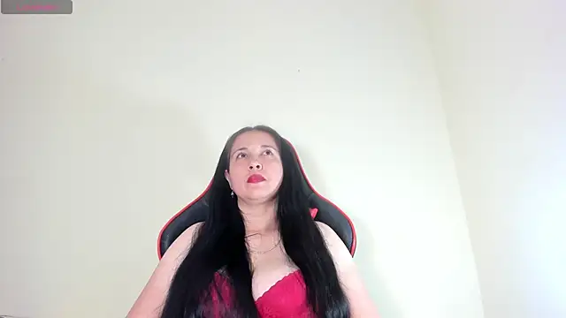 hot-nikol online show from 10-28-25, 02:04