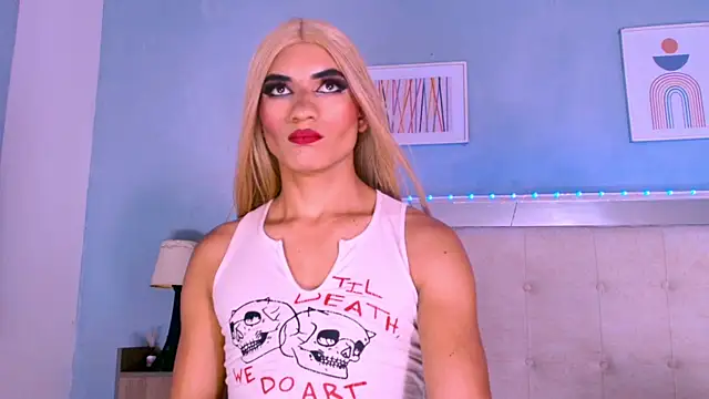 Snapshot of Emily_Castillo_1 chatting on 09-23-25, 04:59 Emily Castillo 1 online show from 09-23-25, 04:59