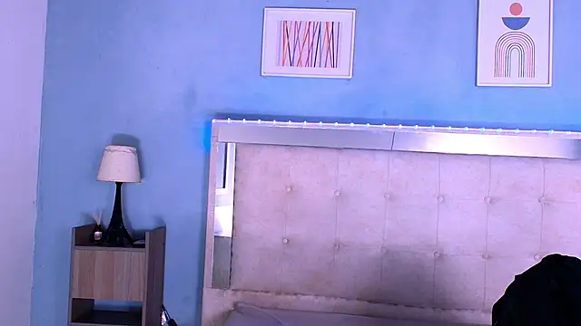 Snapshot of Emily_Castillo_1 chatting on 09-24-25, 04:05 Emily Castillo 1 online show from 09-24-25, 04:05