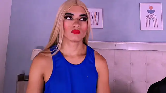 Snapshot of Emily_Castillo_1 chatting on 10-03-25, 04:42 Emily Castillo 1 online show from 10-03-25, 04:42