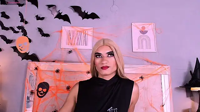 Snapshot of Emily_Castillo_1 chatting on 10-24-25, 04:20 Emily Castillo 1 online show from 10-24-25, 04:20