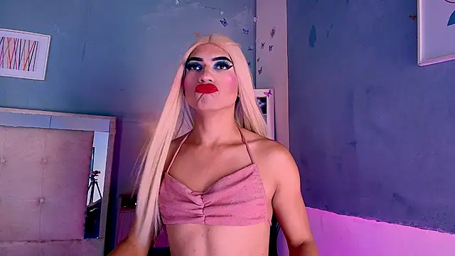 Emily Castillo 1 online show from 07-13-26, 05:10