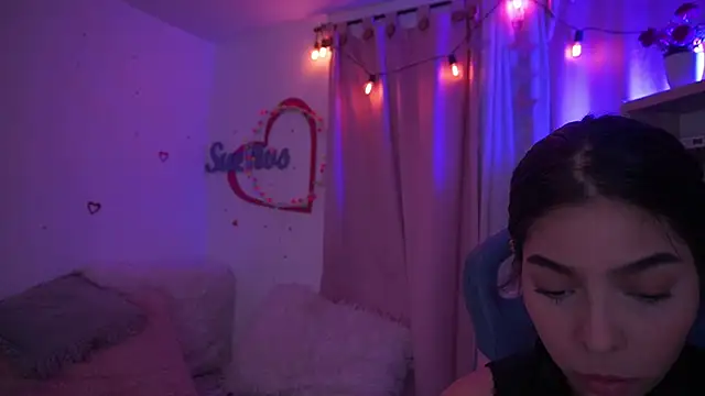 Olivia pretty  online show from 03-22-25, 01:08