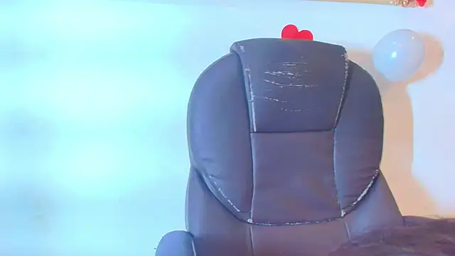 Mia Montess online show from 02-19-26, 01:07