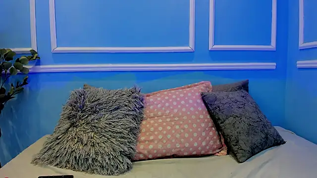 Lucy Canel online show from 09-29-25, 11:37