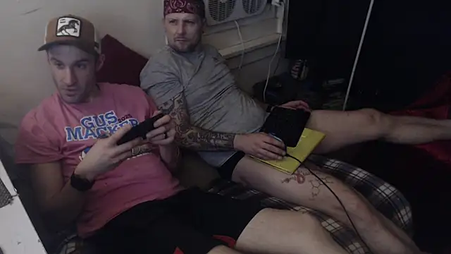 Snapshot of weknowourworth6999 chatting on 03-17-26, 05:55 weknowourworth6999 online show from 03-17-26, 05:55