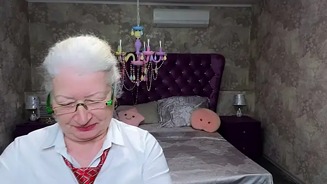 Maya Mayflower online show from 03-12-25, 06:07