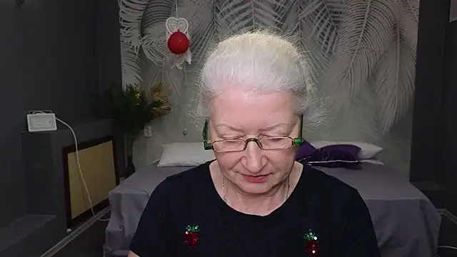 Maya Mayflower online show from 03-16-25, 09:27