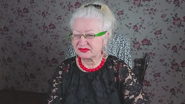 Maya Mayflower online show from 01-11-26, 03:11