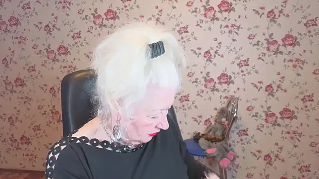 Maya Mayflower online show from 03-05-26, 02:51