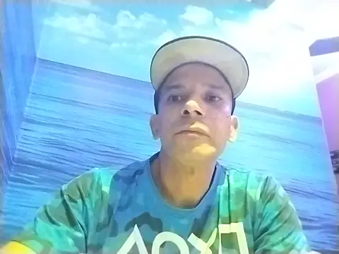 Snapshot of karlossan24 chatting on 08-02-26, 03:49 karlossan24 online show from 08-02-26, 03:49
