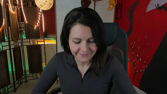 NicoleHitman online show from 03-17-25, 08:18