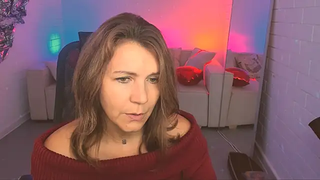 NicoleHitman online show from 10-10-25, 09:19