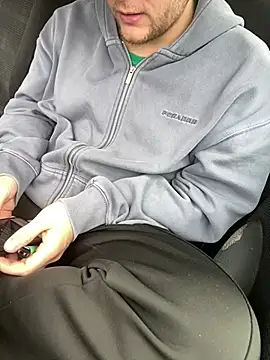 Snapshot of MarkusHorney chatting on 03-14-25, 02:30 MarkusHorney online show from 03-14-25, 02:30