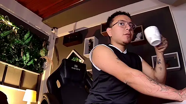 alex  montesco online show from 03-07-25, 12:34