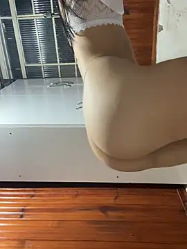 dianagomes2511 online show from 03-11-25, 03:16