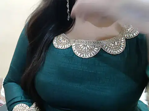 Surjeet Kaur online show from 06-17-26, 07:22