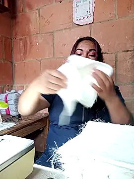 isis milove online show from 03-12-26, 02:01