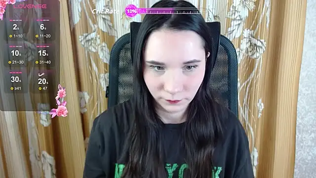 Snapshot of KateForLove chatting on 10-18-25, 01:01 KateForLove online show from 10-18-25, 01:01