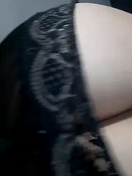 Sandra42 online show from 12-14-25, 09:08