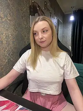 Lina ly online show from 03-07-25, 08:11