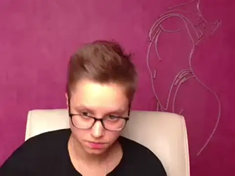 Snapshot of Bella_Swannn chatting on 03-15-25, 12:36 Bella Swannn online show from 03-15-25, 12:36