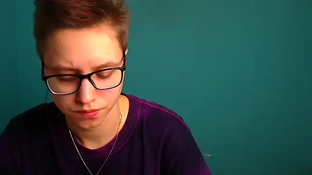 Snapshot of Bella_Swannn chatting on 03-21-25, 12:18 Bella Swannn online show from 03-21-25, 12:18