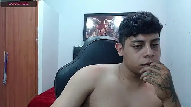Alejandroo 22 online show from 03-13-25, 06:23