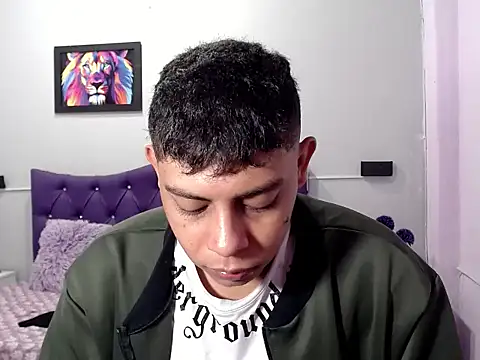 Alejandroo 22 online show from 10-22-25, 01:33