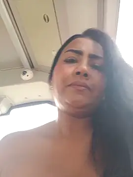 Ariana Rodriguez online show from 04-21-26, 01:06