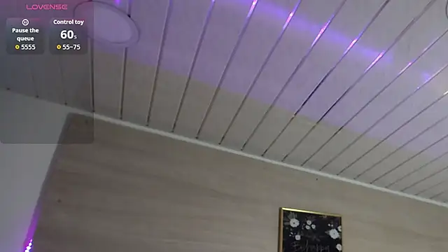 Cristal Velle online show from 10-22-25, 12:27