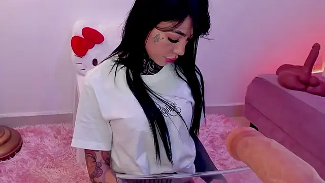 Dani Valen online show from 10-28-25, 10:01