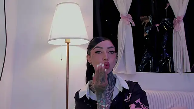 Dani Valen online show from 12-16-25, 12:48