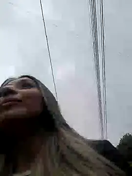 Isabella Varella online show from 03-06-25, 01:24