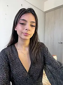 ZaraLuuv online show from 02-05-26, 06:01