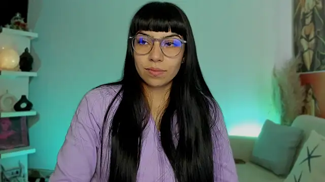 Snapshot of Saraa_Desiree chatting on 09-29-25, 09:41 Saraa Desiree online show from 09-29-25, 09:41