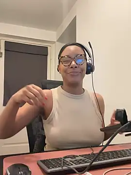 Melia Rayne online show from 03-10-26, 10:20