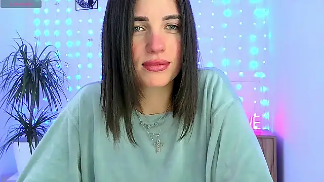 neferutt online show from 11-23-25, 02:50