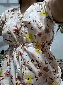 Snapshot of sexy-trisha1 chatting on 05-15-26, 07:10 sexy-trisha1 online show from 05-15-26, 07:10
