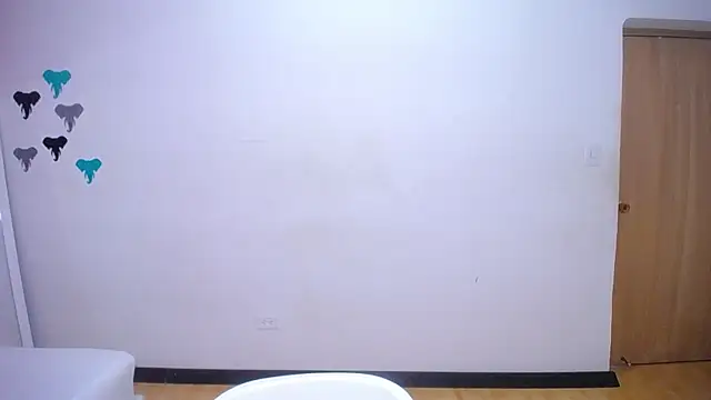 tiny sarah1 online show from 03-22-25, 09:10