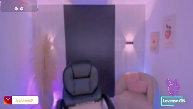 IvyJonesX online show from 06-09-26, 12:00