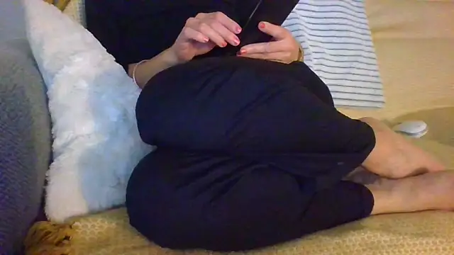 Valentinette online show from 11-22-25, 09:25