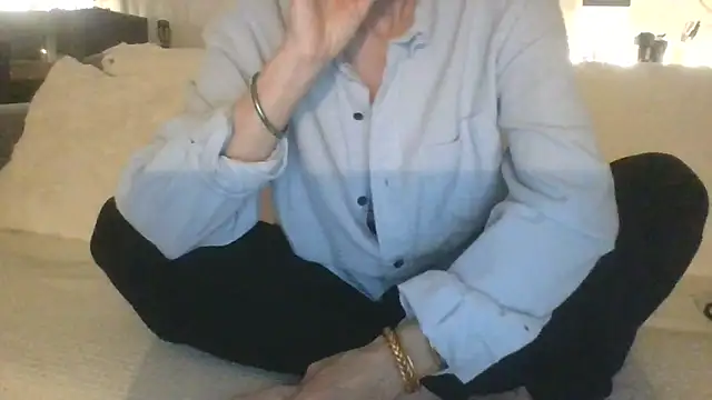 Valentinette online show from 04-02-26, 07:22