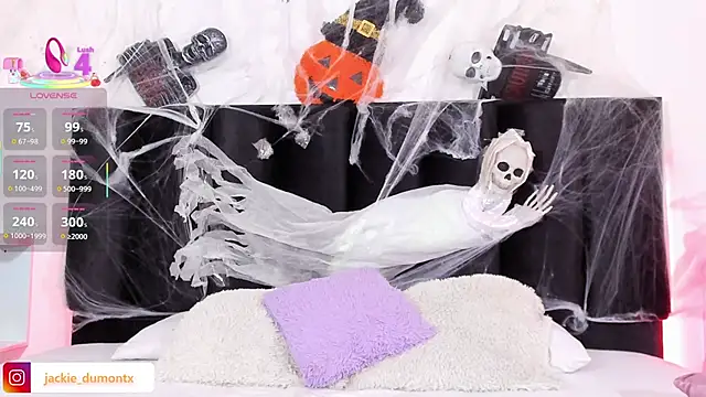 JackieDumont1 online show from 10-16-25, 07:37