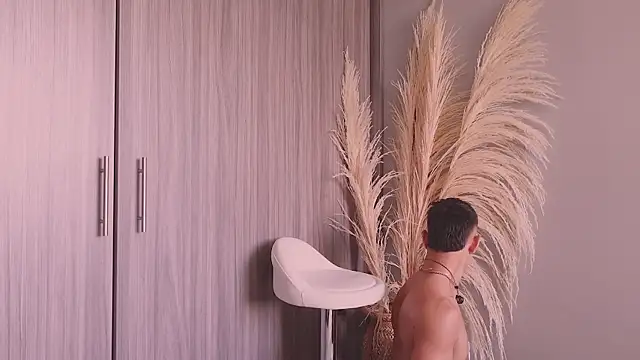 ErosKhaos online show from 01-14-26, 04:01